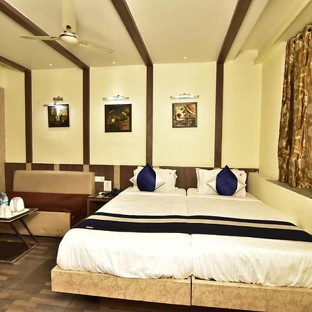 Hotel Heaven Calcutta  Esterno foto