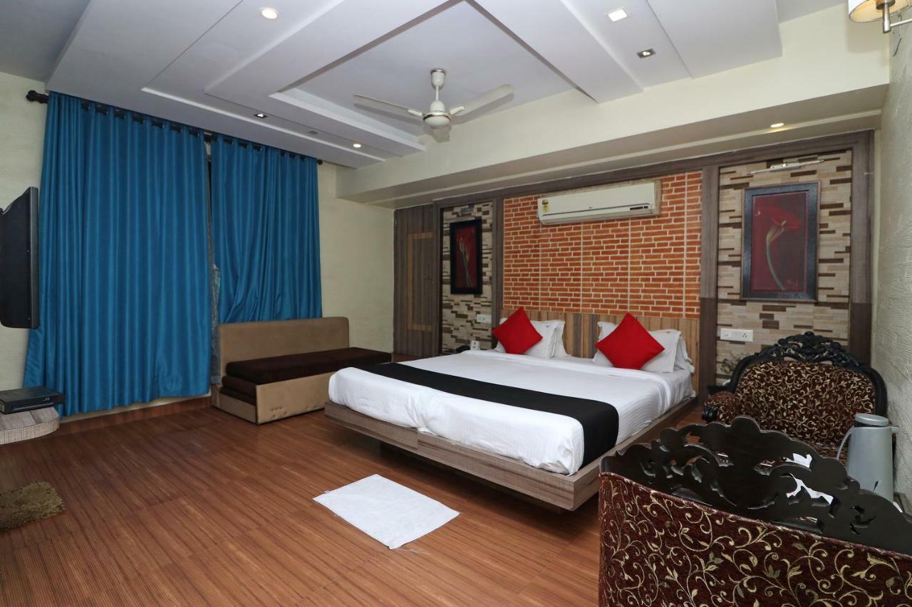 Hotel Heaven Calcutta  Esterno foto